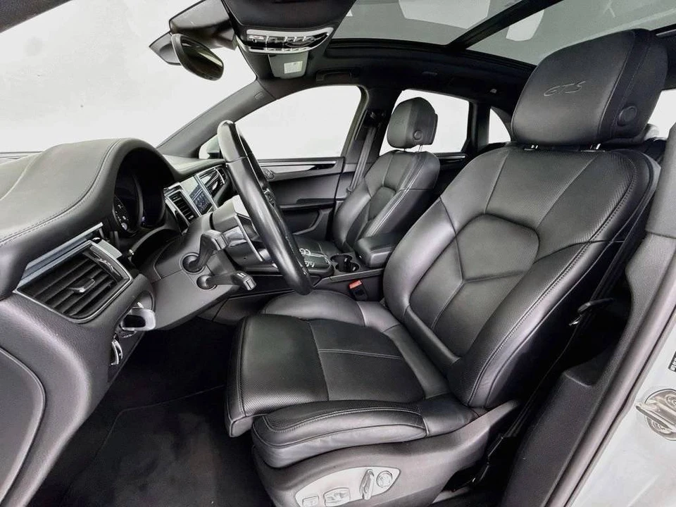 2018 Porsche Macan GTS - Image 5 of 5