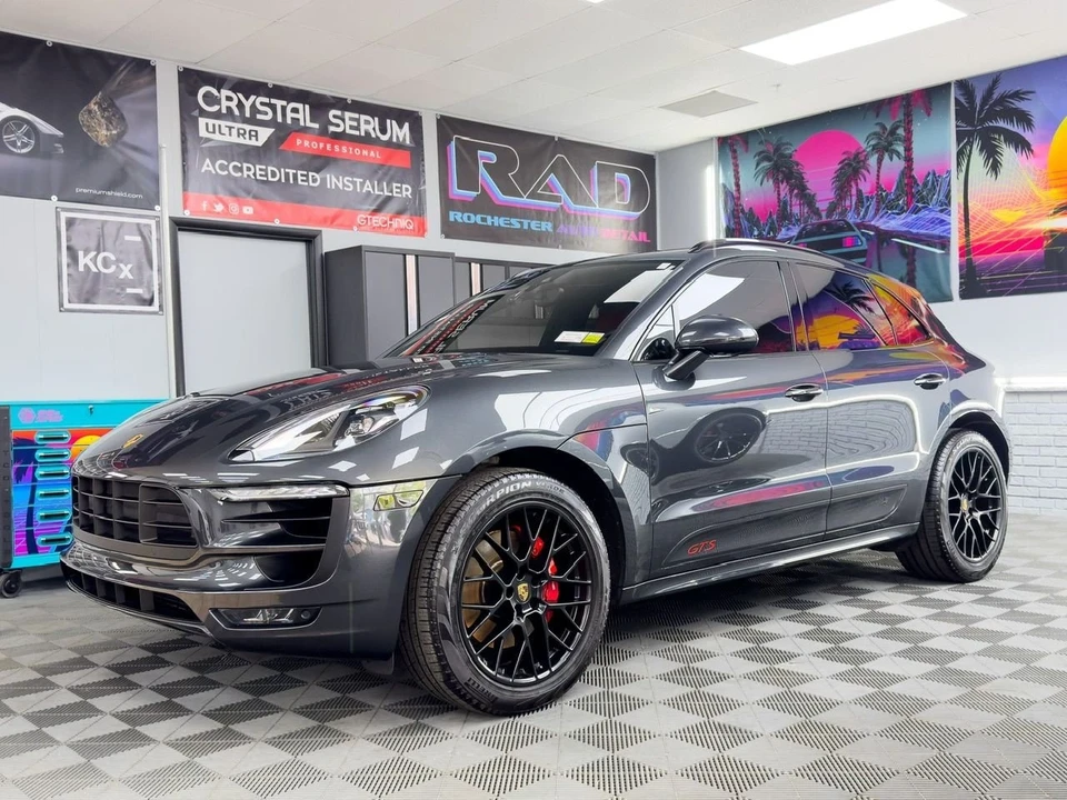 2018 Porsche Macan GTS - Image 10 of 14