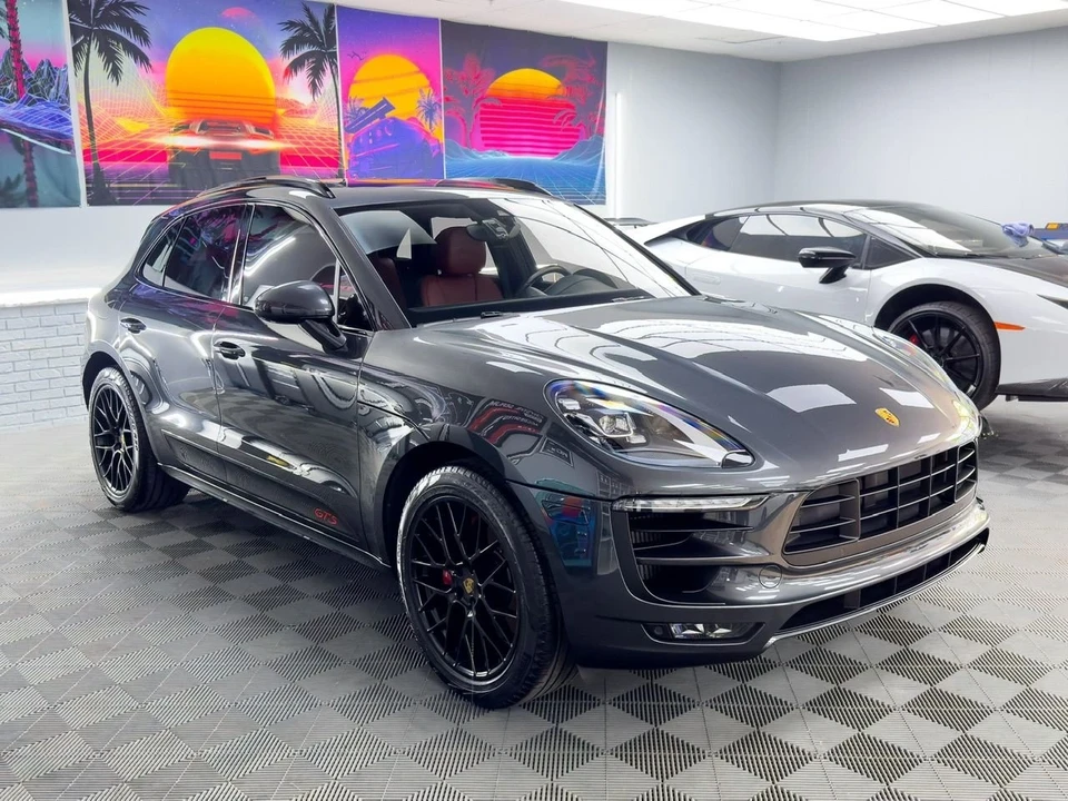 2018 Porsche Macan GTS - Image 11 of 14