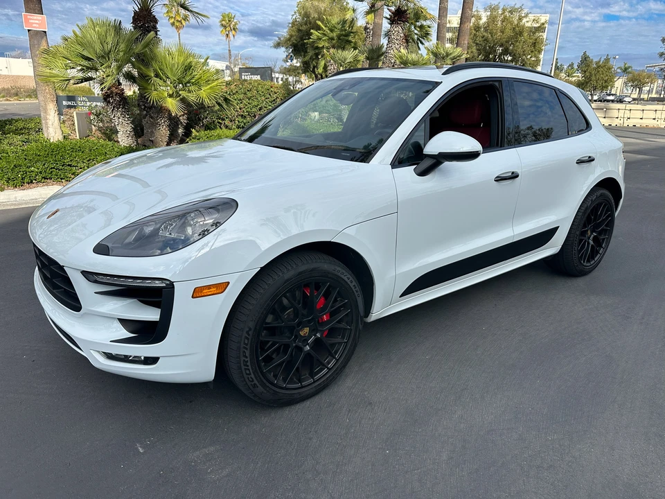2018 Porsche Macan GTS - Image 3 of 31