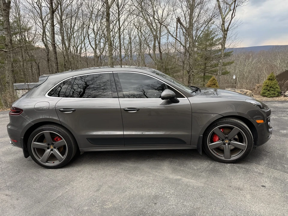 2018 Porsche Macan GTS - Image 12 of 31