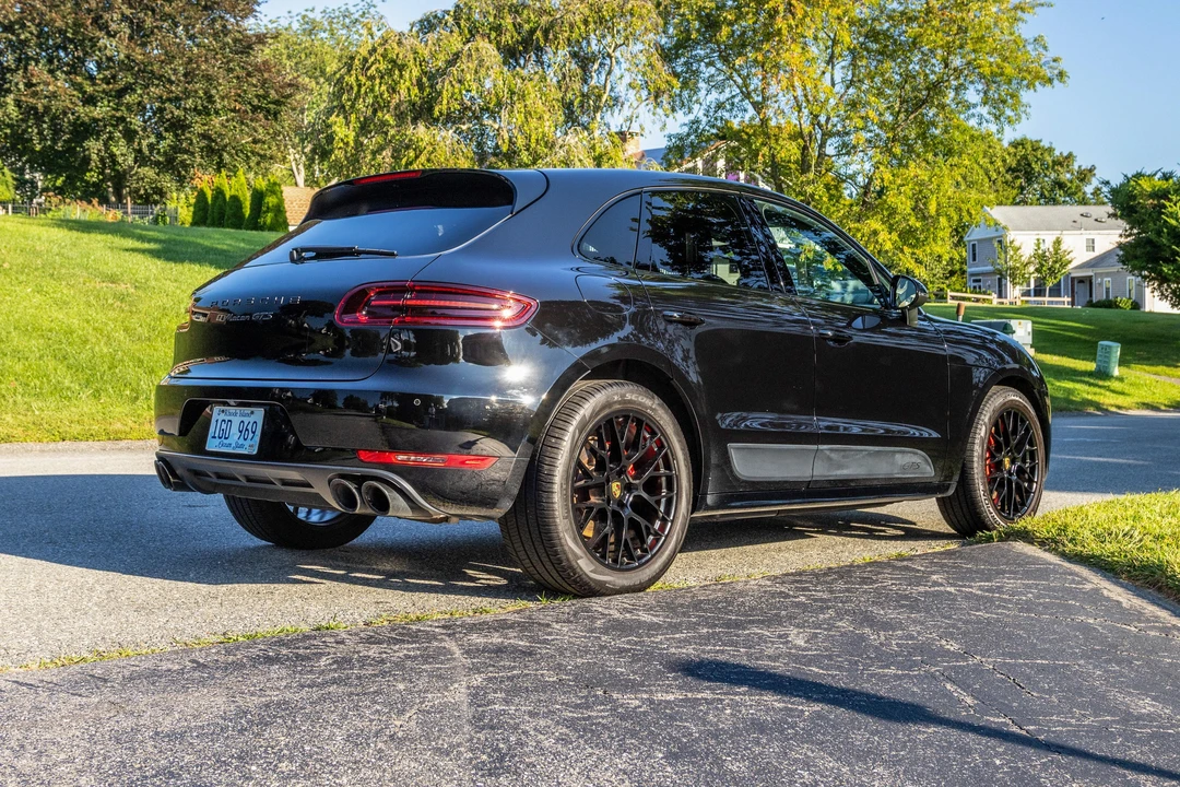 2018 Porsche Macan GTS - Image 9 of 31