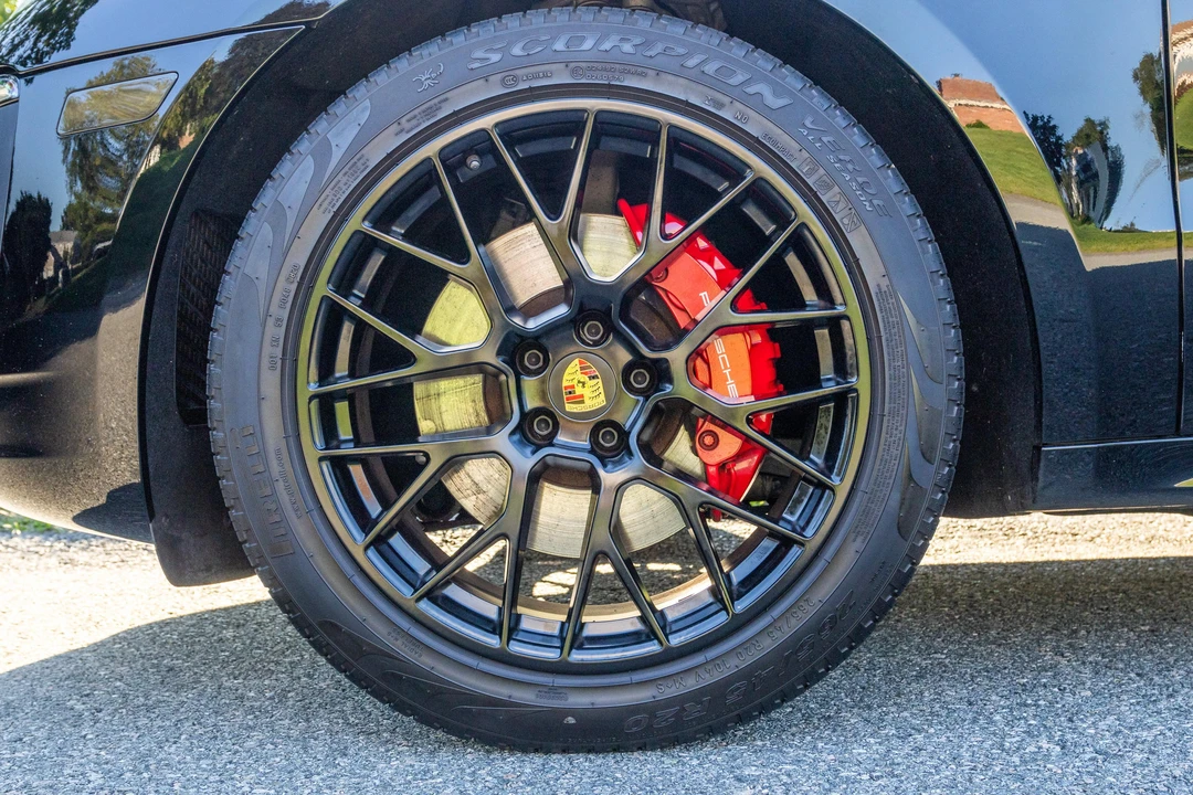 2018 Porsche Macan GTS - Image 24 of 31