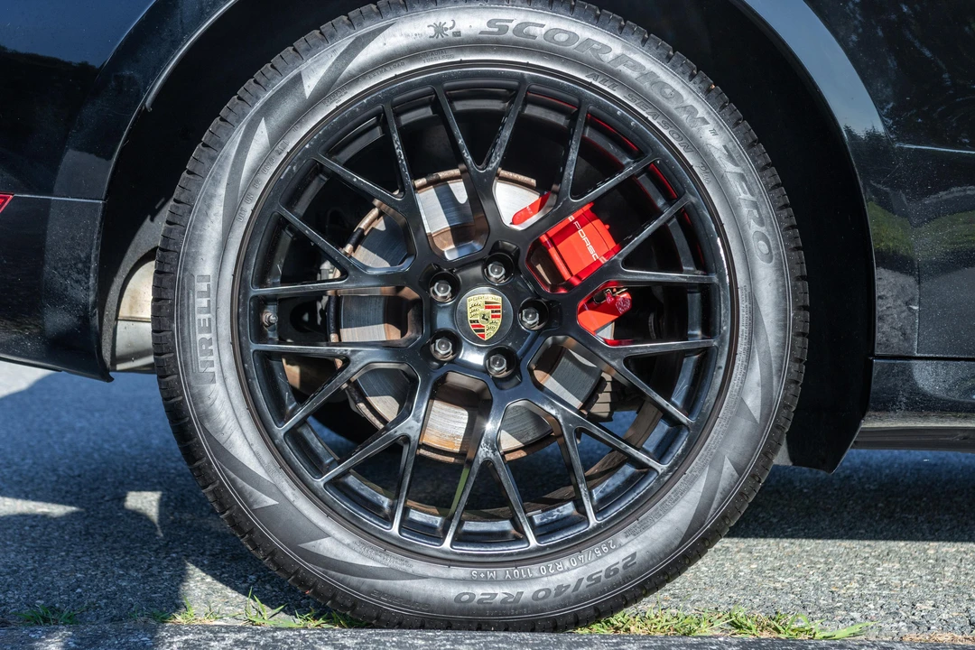 2018 Porsche Macan GTS - Image 26 of 31