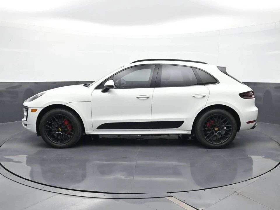 2018 Porsche Macan GTS - Image 2 of 5