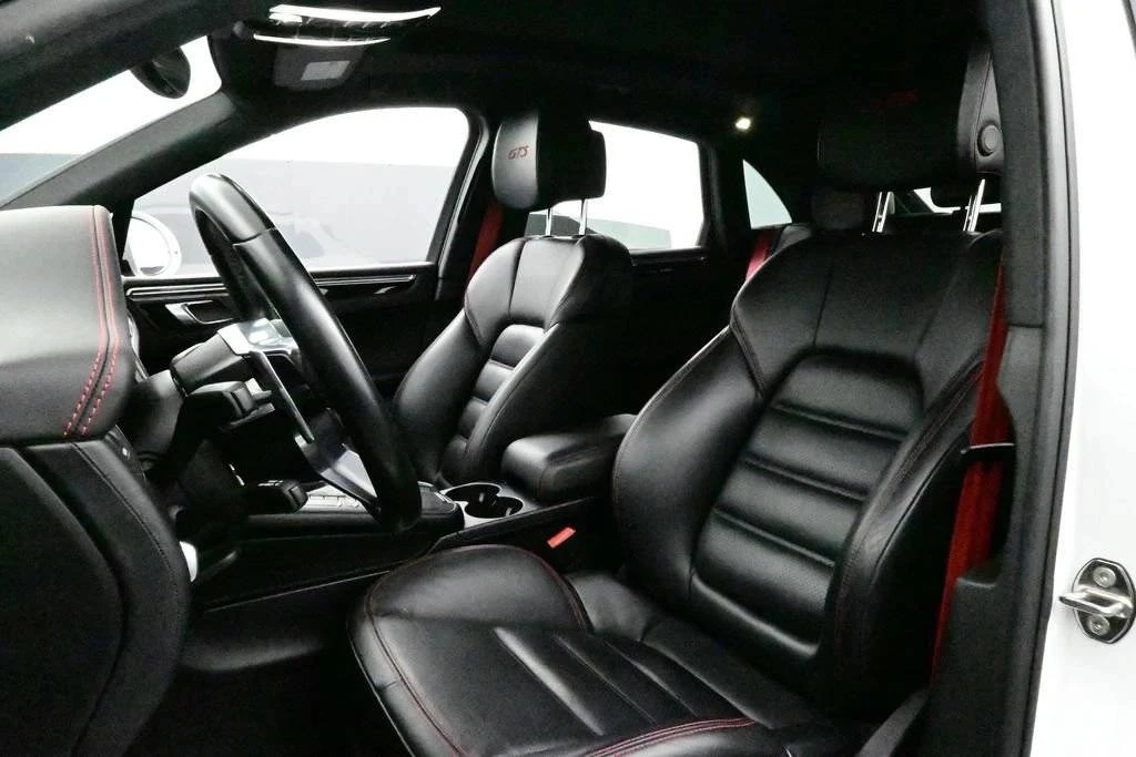 2018 Porsche Macan GTS - Image 5 of 5