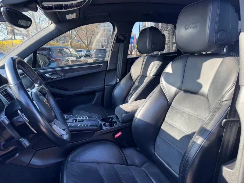2018 Porsche Macan GTS - Image 9 of 12
