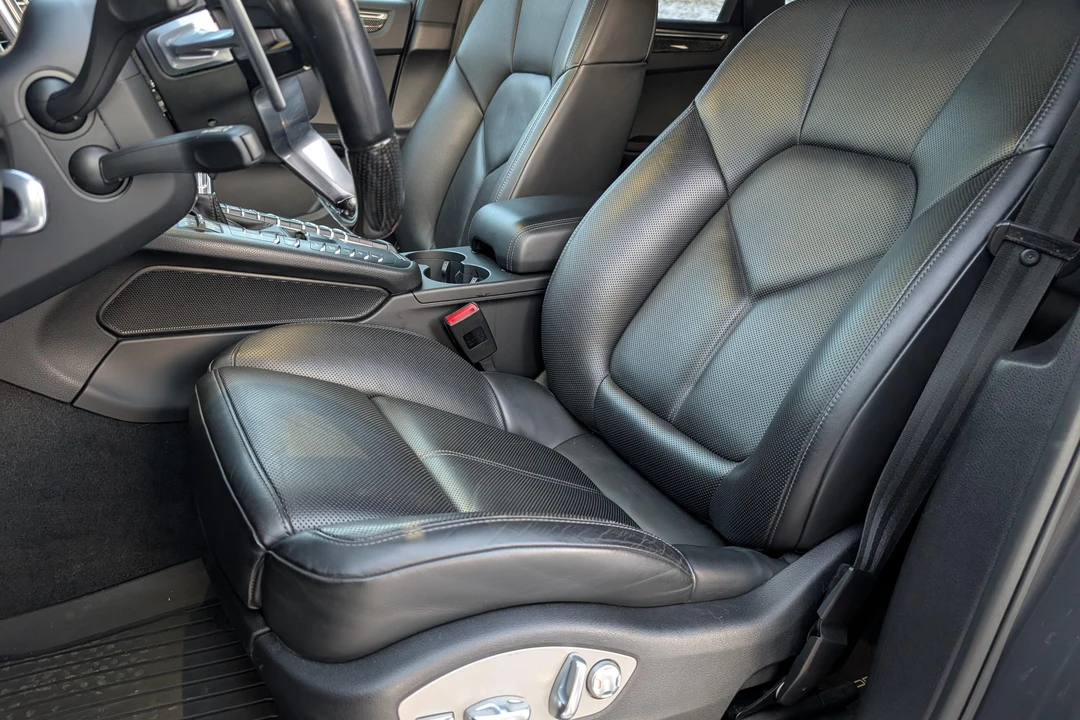 2018 Porsche Macan GTS - Image 28 of 31