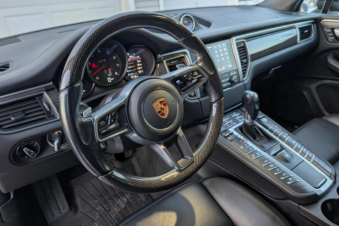 2018 Porsche Macan GTS - Image 27 of 31