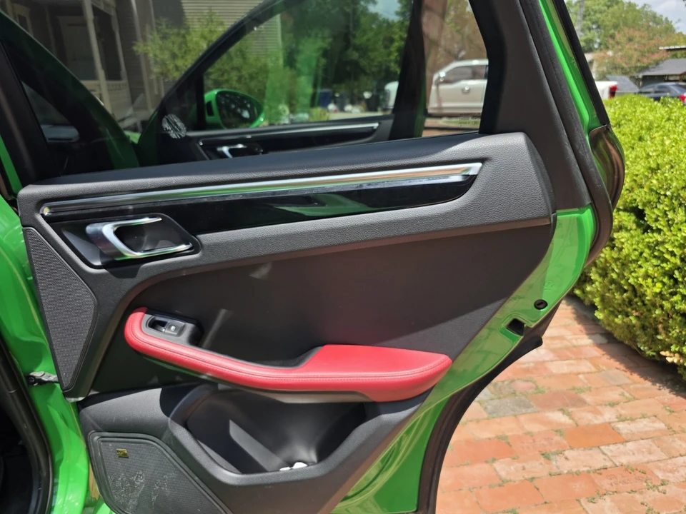 2018 Porsche Macan GTS - Image 22 of 24