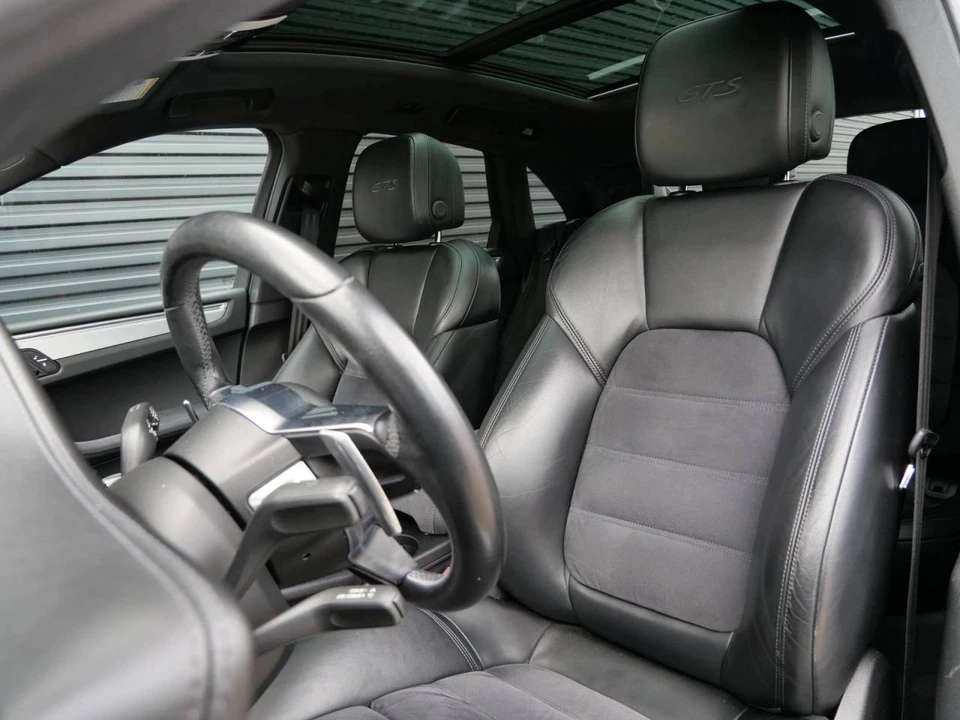 2018 Porsche Macan GTS - Image 5 of 5