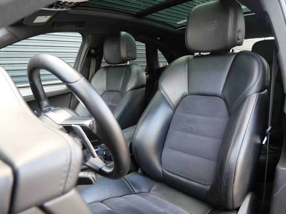 2018 Porsche Macan GTS - Image 5 of 5