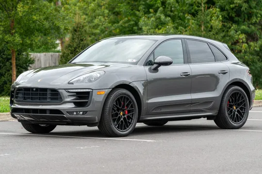2018 Porsche Macan GTS - Image 2 of 31