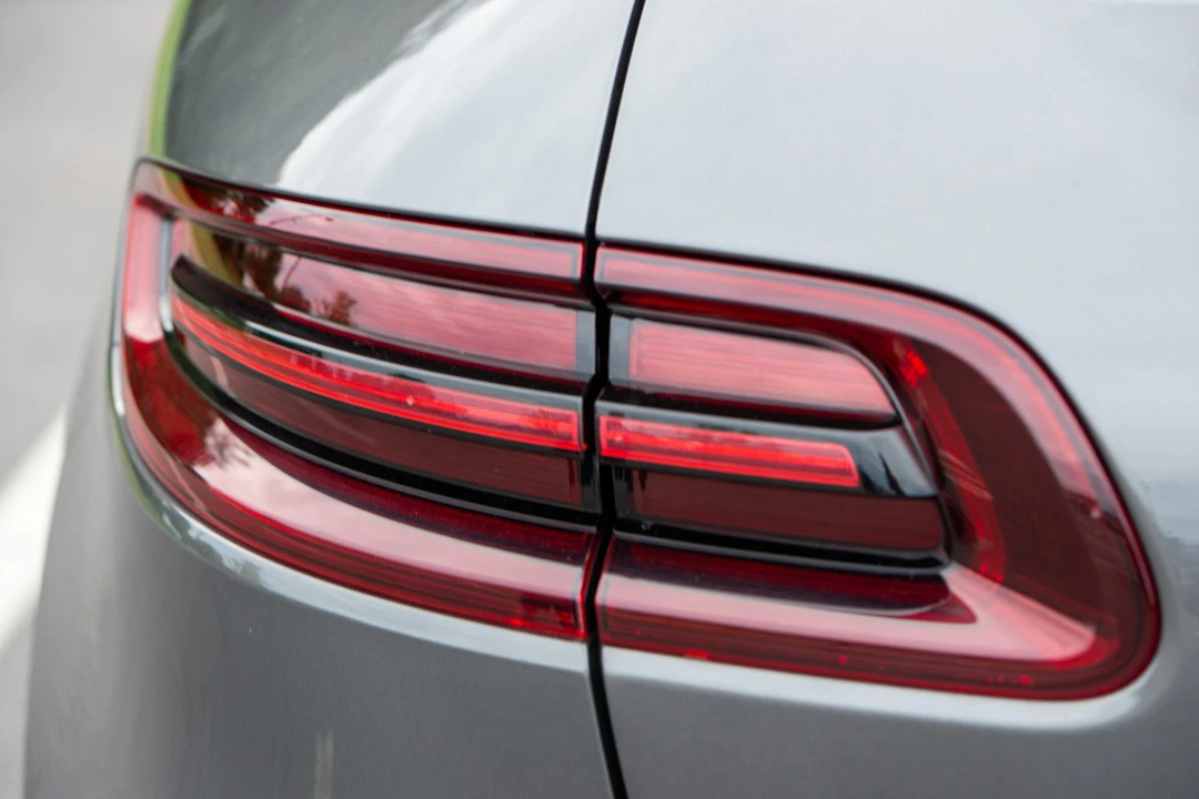 2018 Porsche Macan GTS - Image 11 of 31