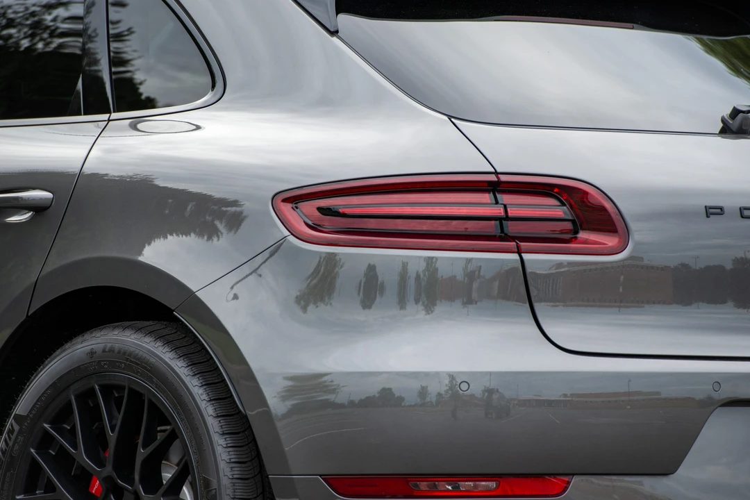 2018 Porsche Macan GTS - Image 21 of 31