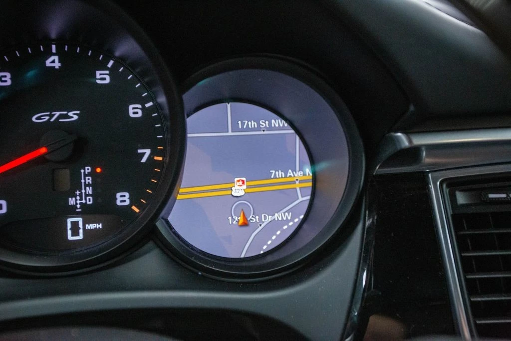 2018 Porsche Macan GTS - Image 7 of 11