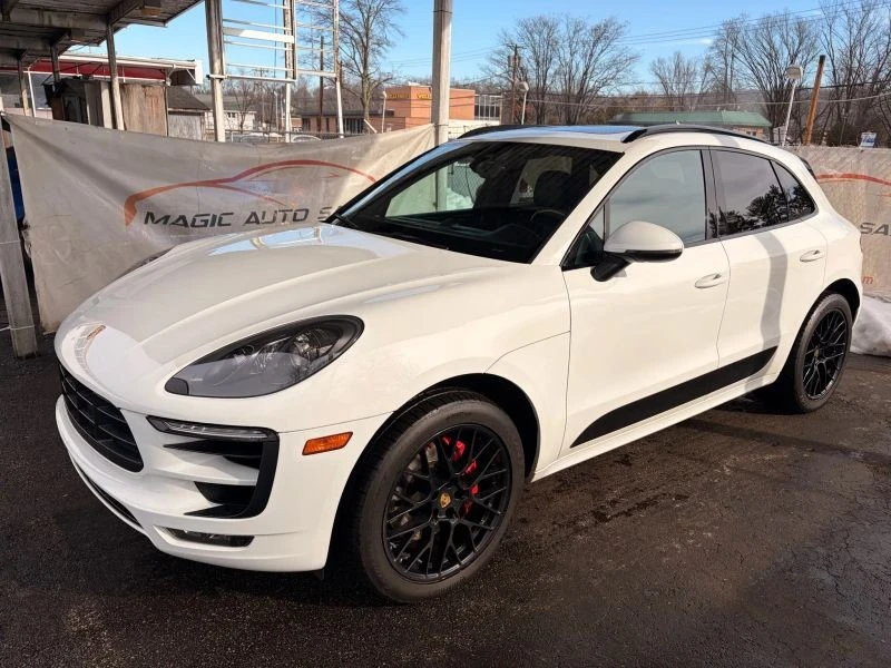 2018 Porsche Macan GTS - Image 8 of 12