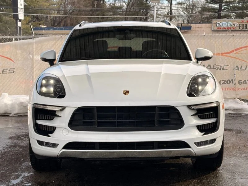 2018 Porsche Macan GTS - Image 5 of 12