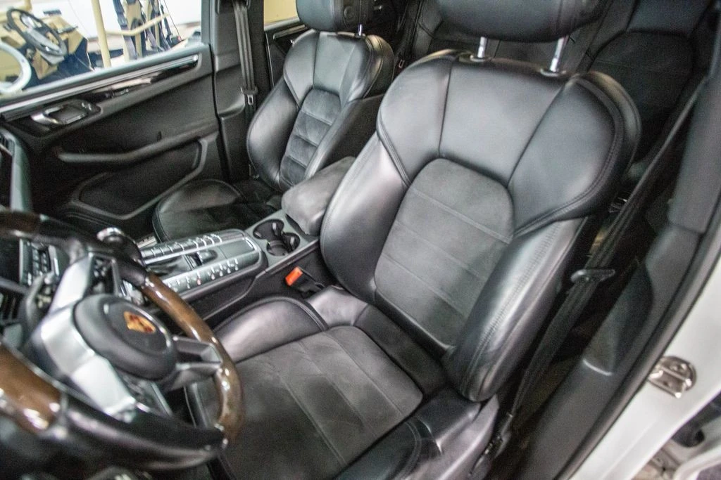 2018 Porsche Macan GTS - Image 4 of 11