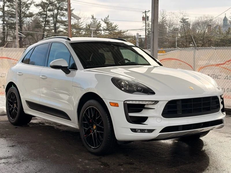 2018 Porsche Macan GTS - Image 6 of 12