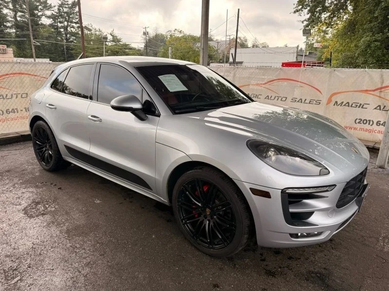 2018 Porsche Macan GTS - Image 7 of 12
