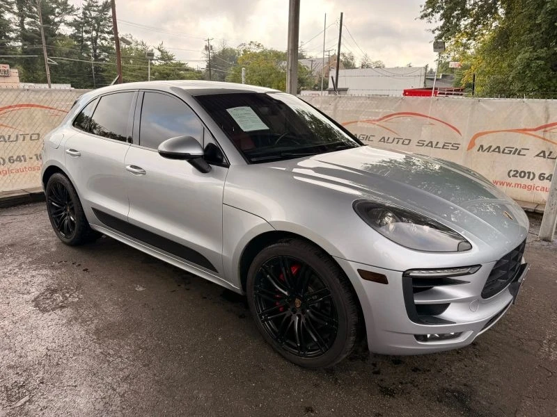 2018 Porsche Macan GTS - Image 7 of 12