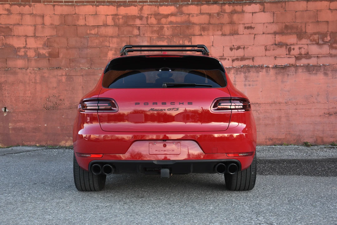 2018 Porsche Macan GTS - Image 27 of 31