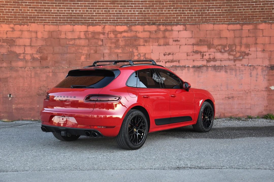 2018 Porsche Macan GTS - Image 25 of 31