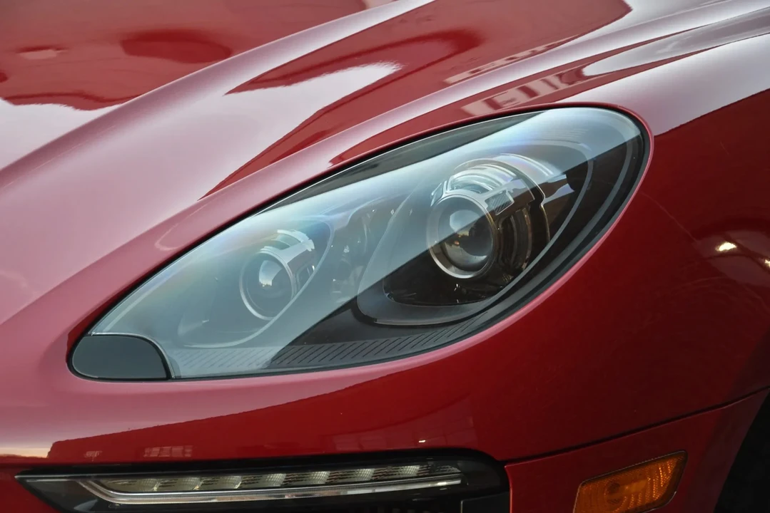 2018 Porsche Macan GTS - Image 27 of 31