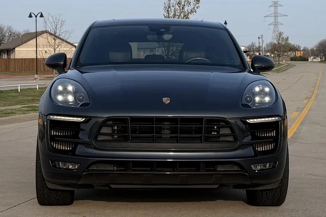 2018 Porsche Macan GTS - Image 2 of 31