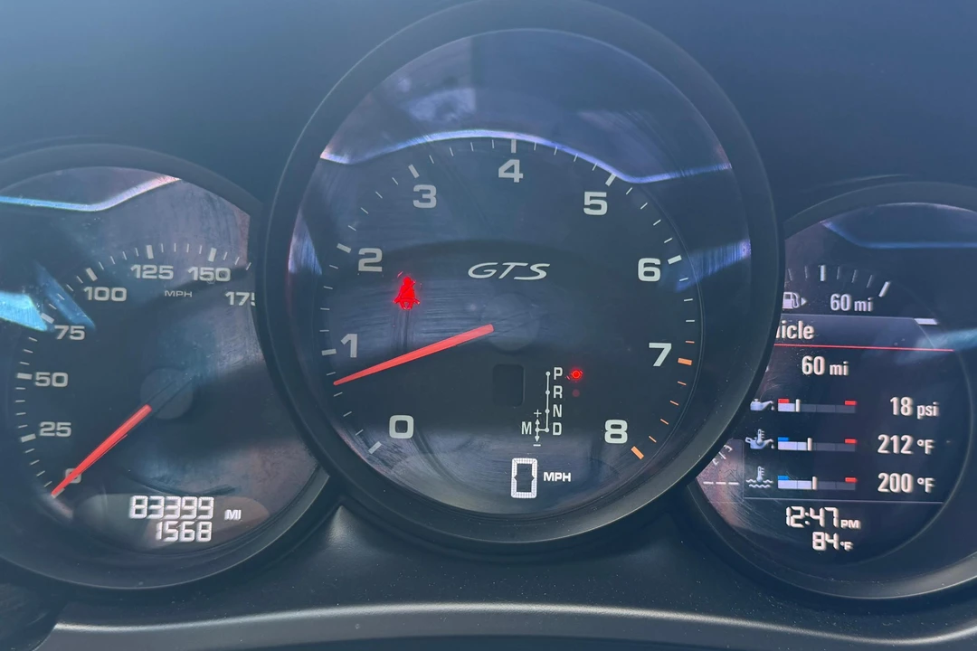 2018 Porsche Macan GTS - Image 27 of 31