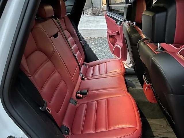 2018 Porsche Macan GTS - Image 10 of 10