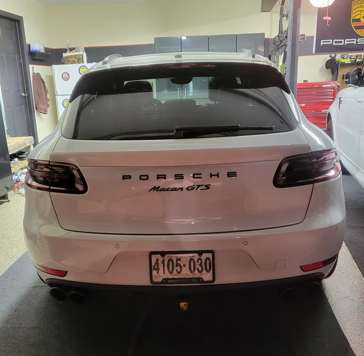 2018 Porsche Macan GTS - Image 9 of 10