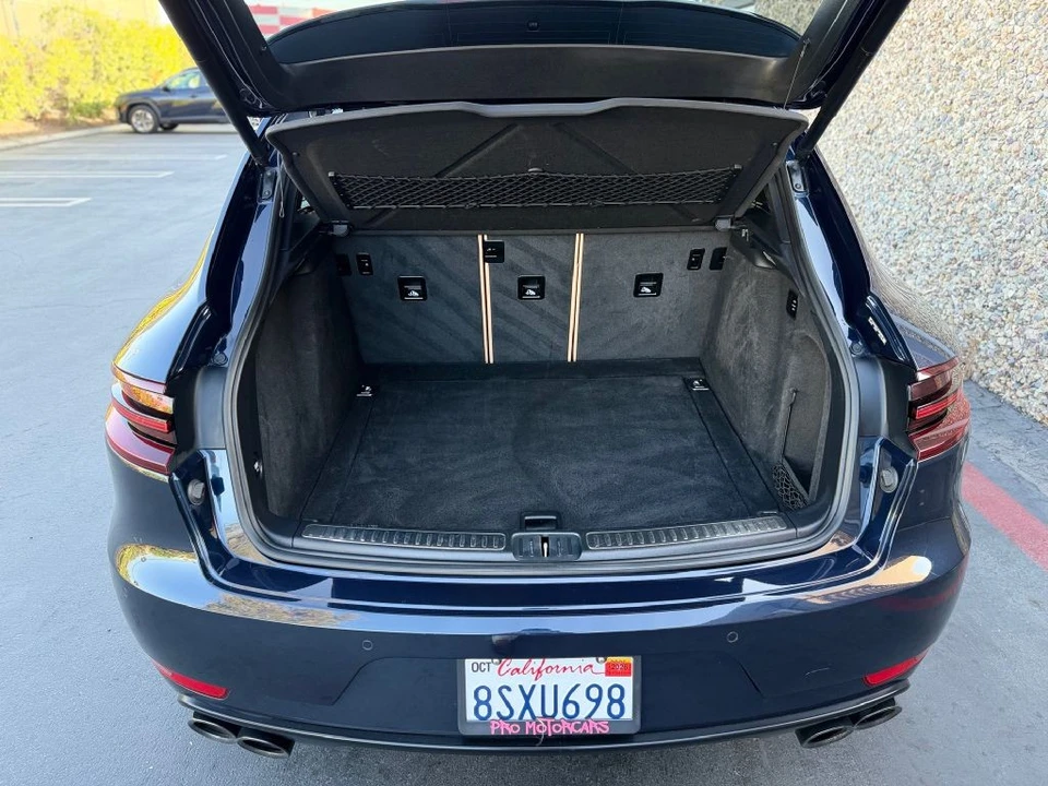 2018 Porsche Macan GTS - Image 14 of 24