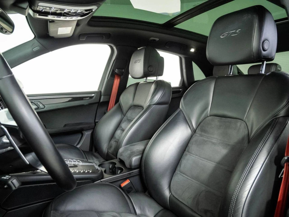 2018 Porsche Macan GTS - Image 5 of 5