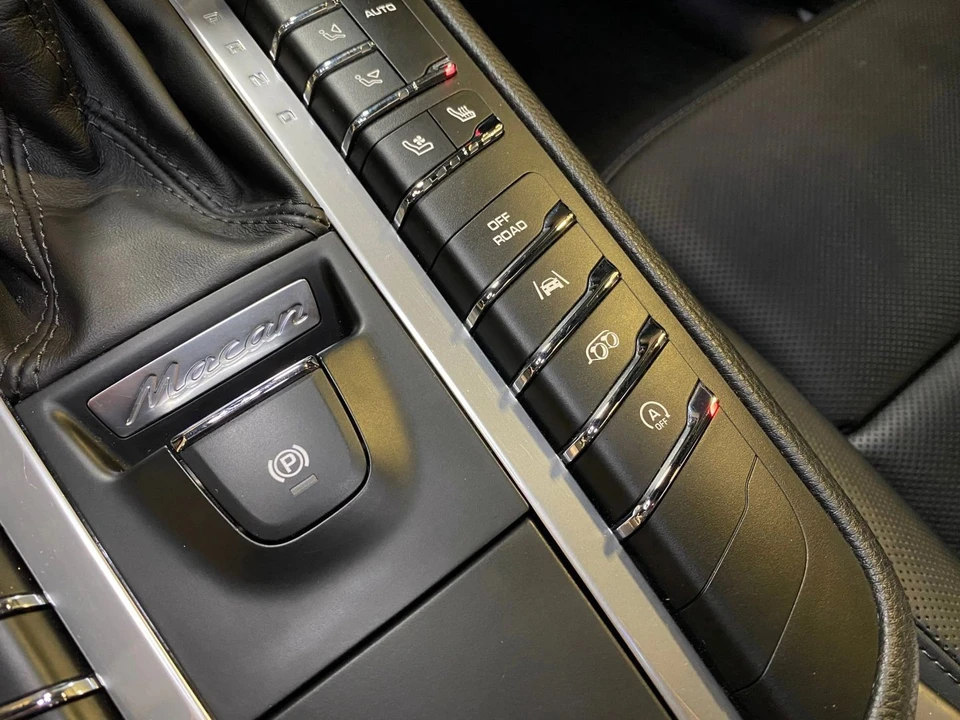 2018 Porsche Macan GTS - Image 20 of 21