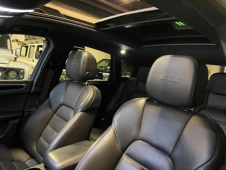 2018 Porsche Macan GTS - Image 21 of 21