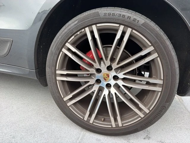 2018 Porsche Macan GTS - Image 5 of 15