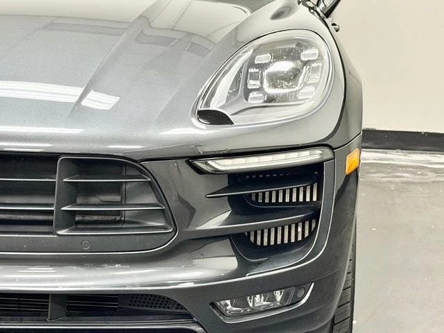 2018 Porsche Macan GTS - Image 8 of 31