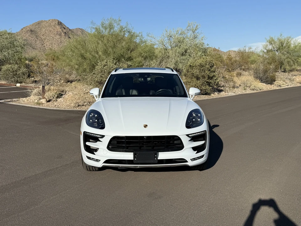 2018 Porsche Macan GTS - Image 11 of 31