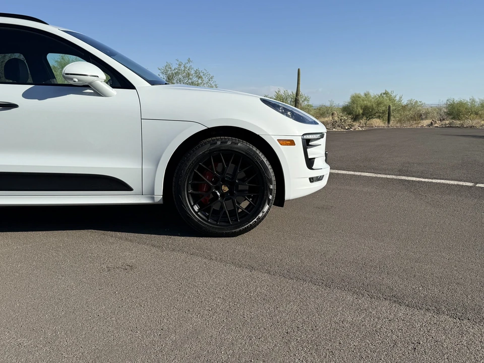 2018 Porsche Macan GTS - Image 27 of 31