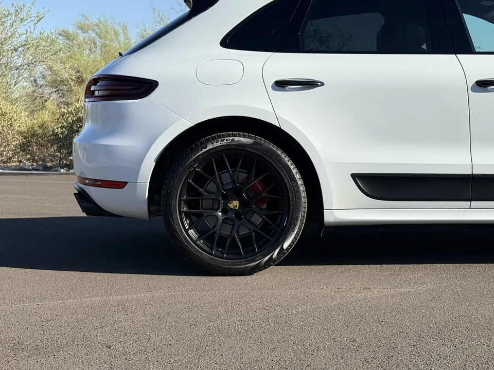 2018 Porsche Macan GTS - Image 26 of 31