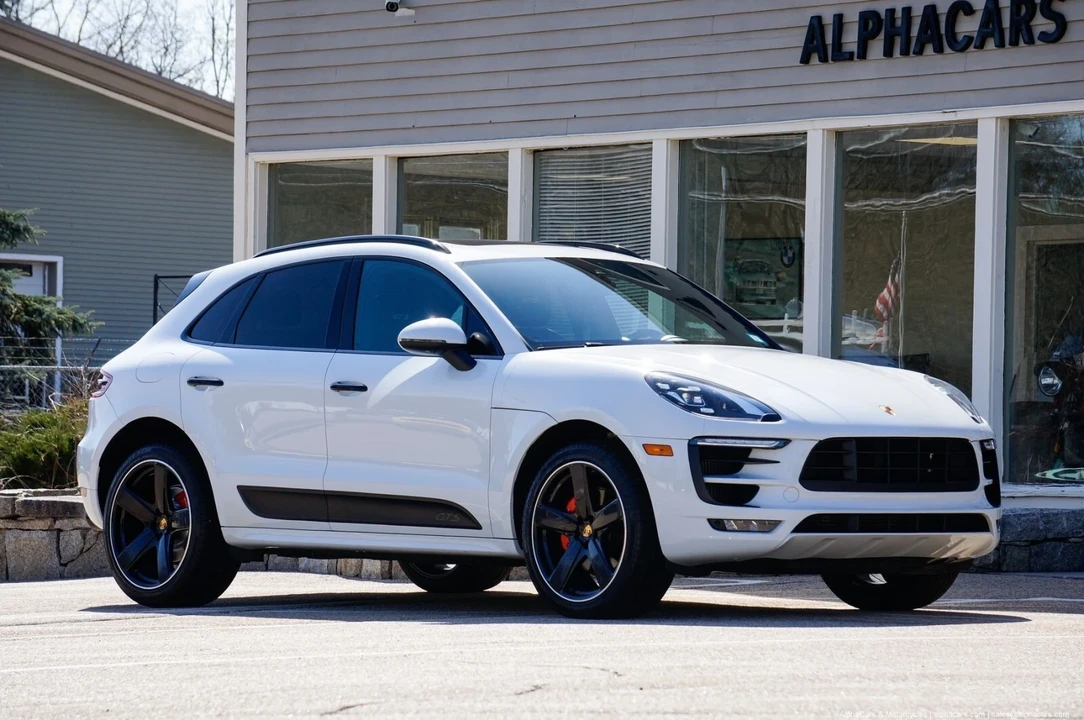 2018 Porsche Macan GTS - Image 8 of 21