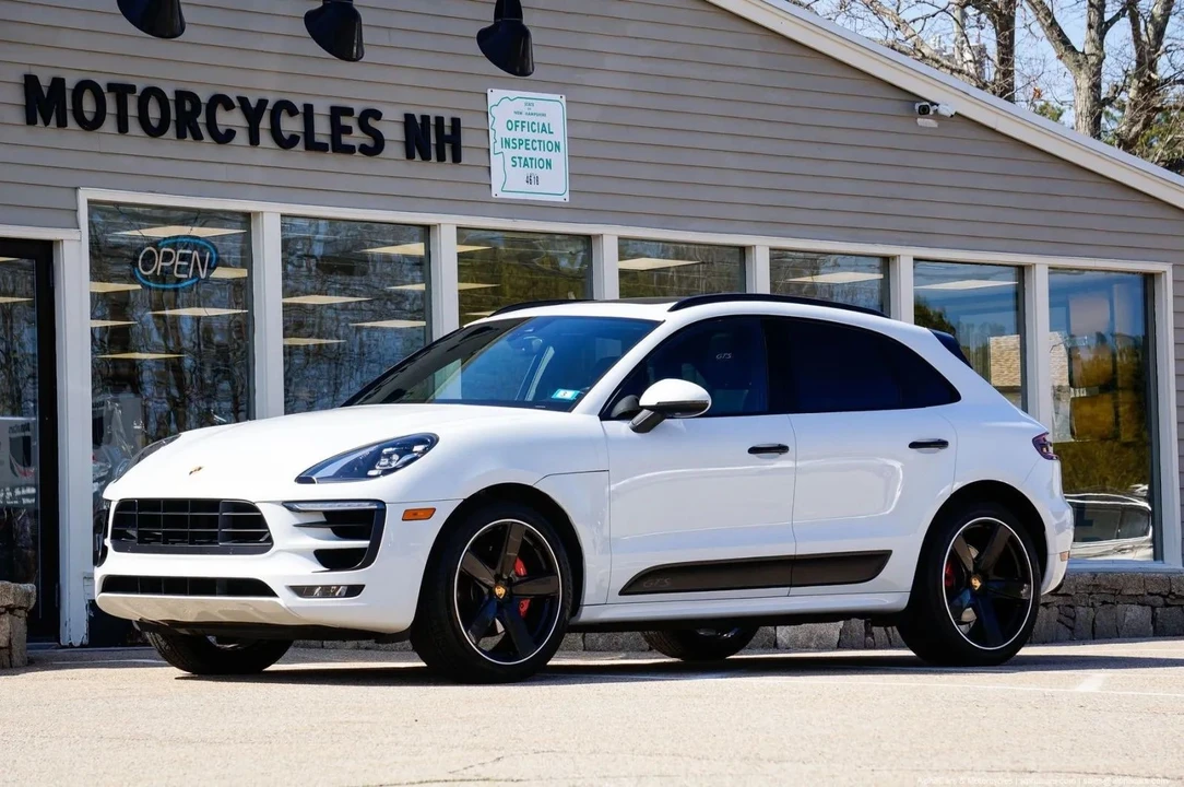 2018 Porsche Macan GTS - Image 11 of 21