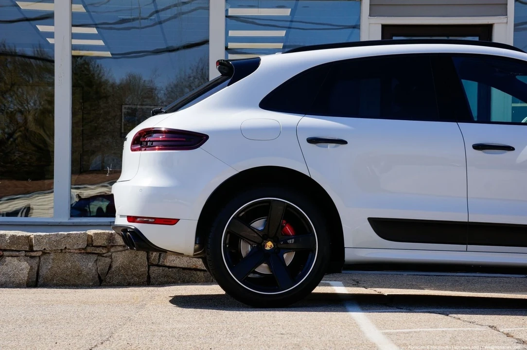 2018 Porsche Macan GTS - Image 6 of 21