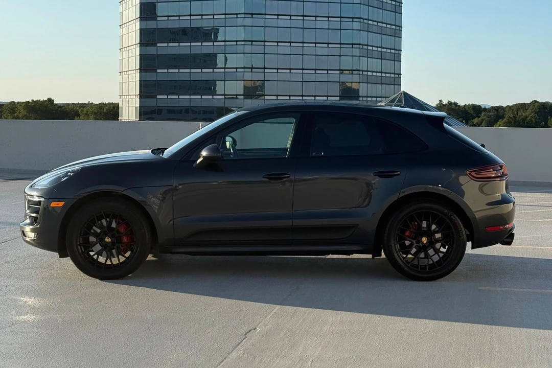 2018 Porsche Macan GTS - Image 3 of 31