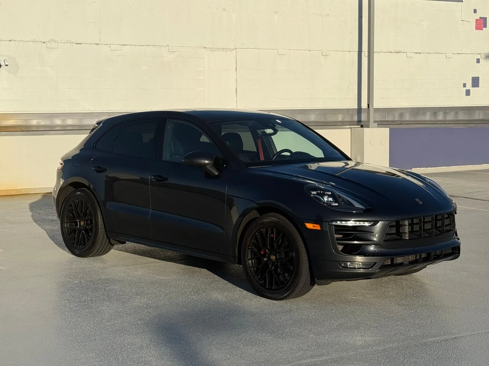 2018 Porsche Macan GTS - Image 9 of 31