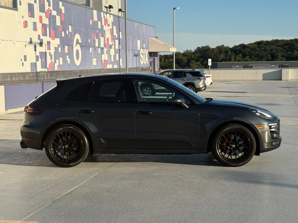 2018 Porsche Macan GTS - Image 8 of 31