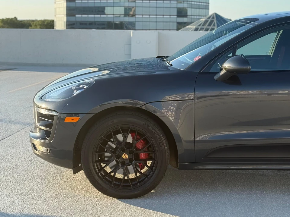 2018 Porsche Macan GTS - Image 17 of 31