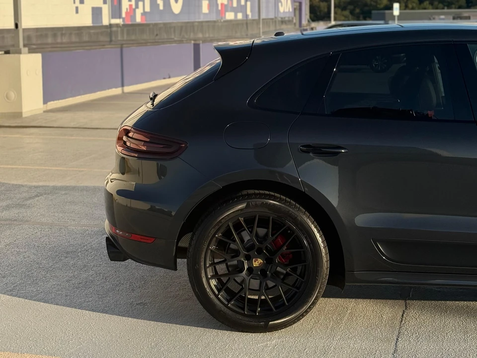 2018 Porsche Macan GTS - Image 21 of 31